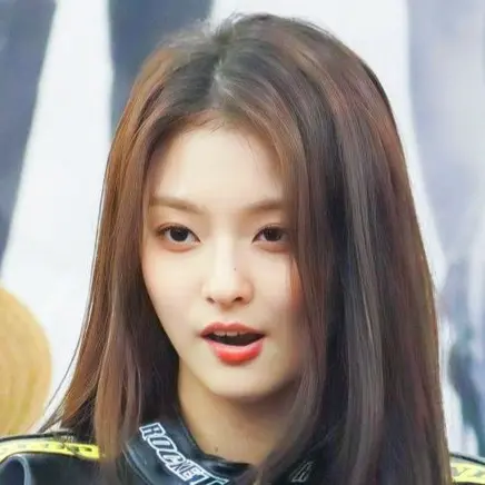 SwiftKnife8549의 이나경