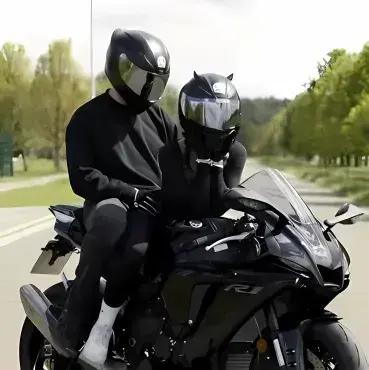 MeekPilot6575의 Biker couple