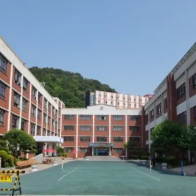 Profile image of 자동차 학교