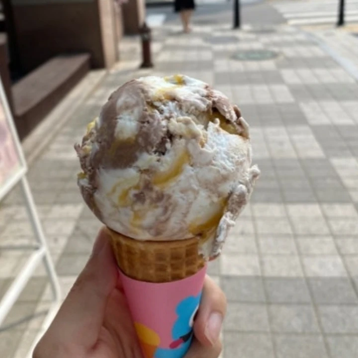 녹아가는 아이스크림