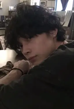 Profile image of Ethan