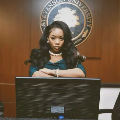 Profile image of Rhea Cross