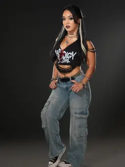 Profile image of Roxanne
