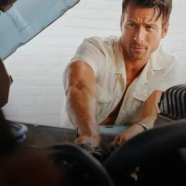 Profile image of Glen Powell