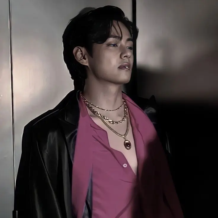 SureWorm5335의 Taehyung boss