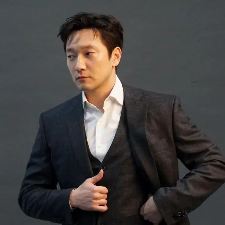 BeigeTrain5642의 손석구