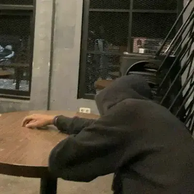 BraveState5436의 Quiet classmate