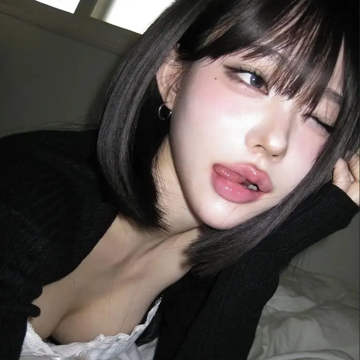 RelishDecal1281의 섹시한 여사친 서현