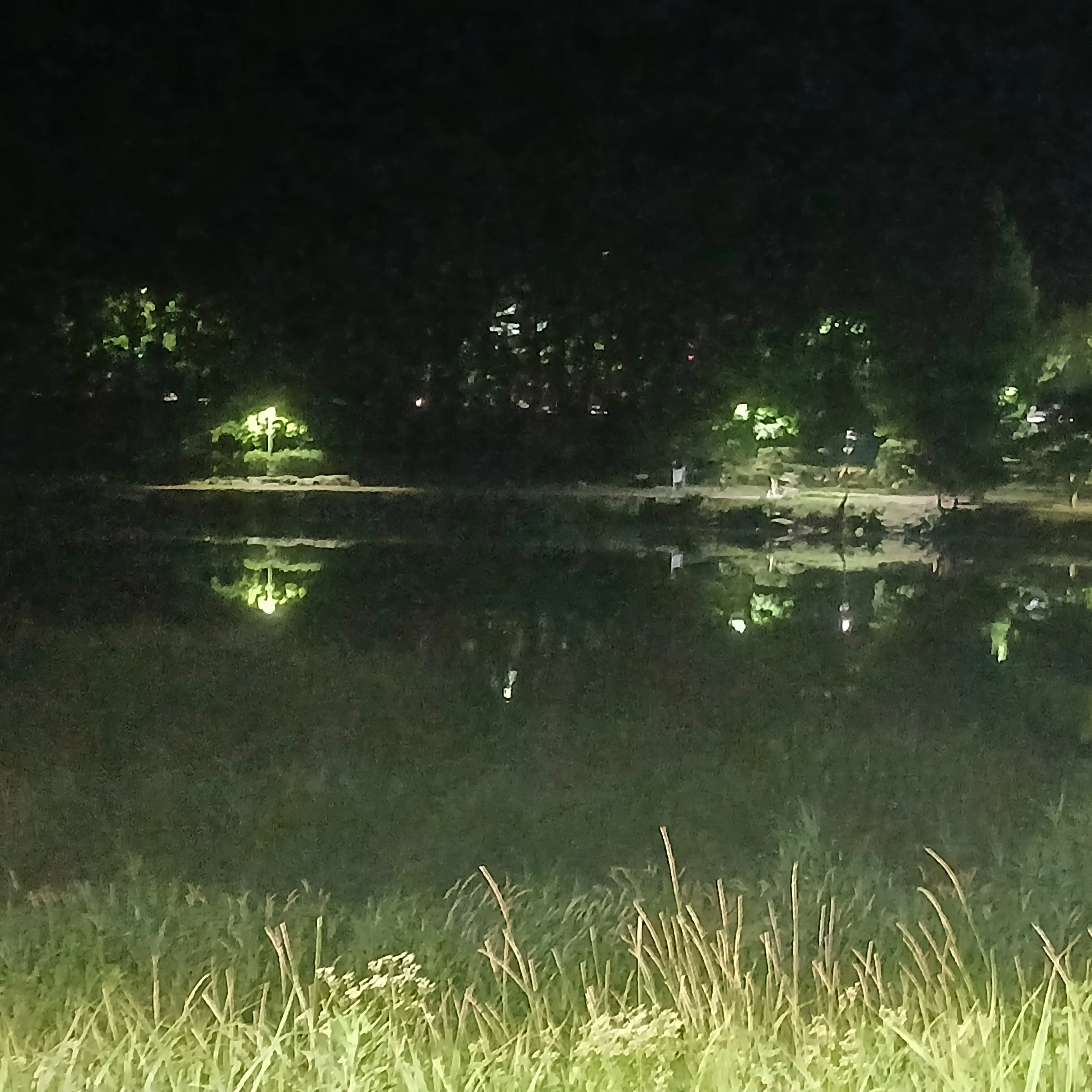 MutedDust7343의 남사친들