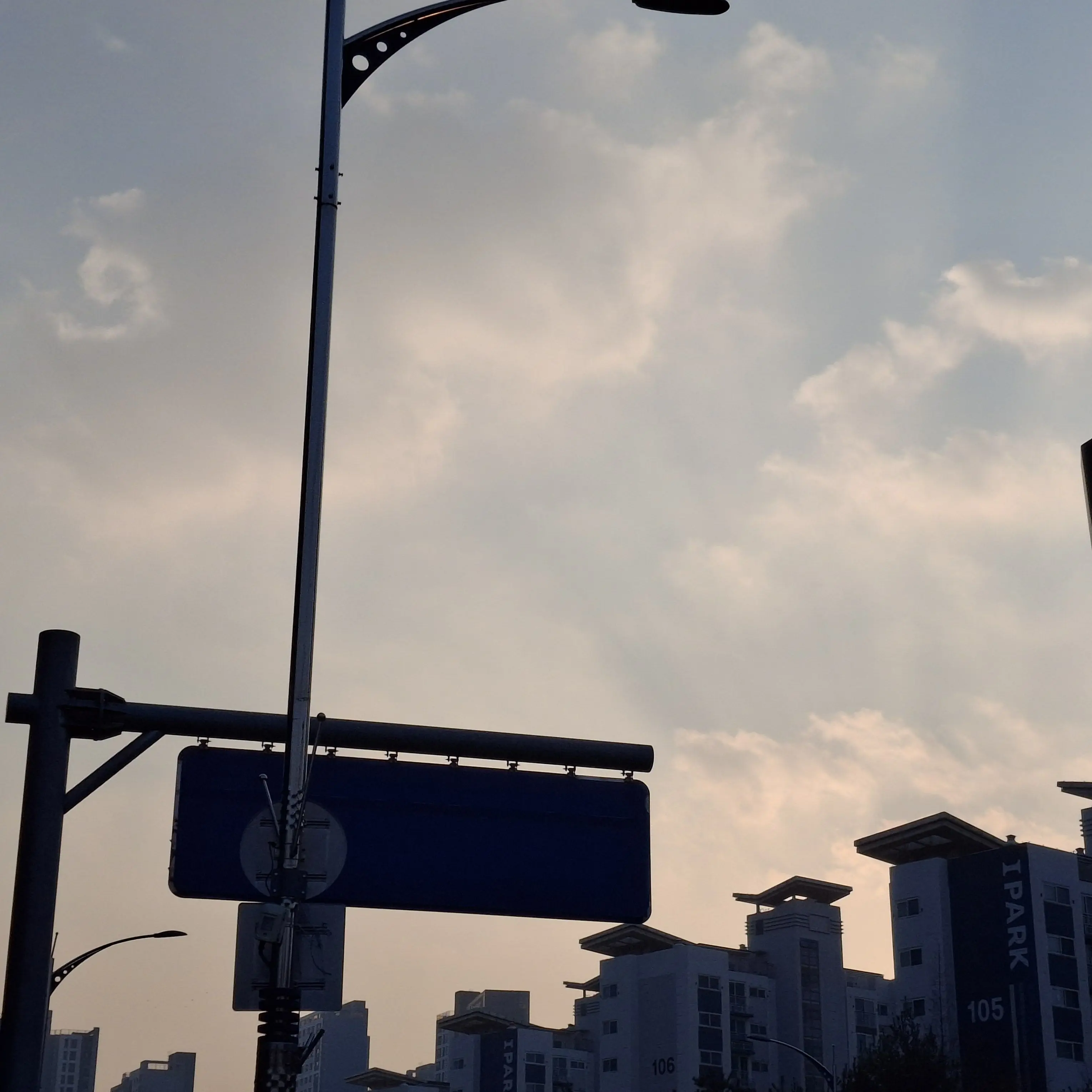 RoomyBrug4813의 호위팀,호위대상 편