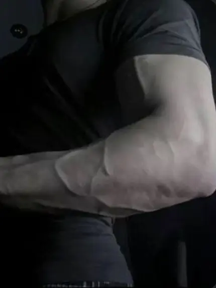 Coco7의 Vladim | Russian man massage therapist