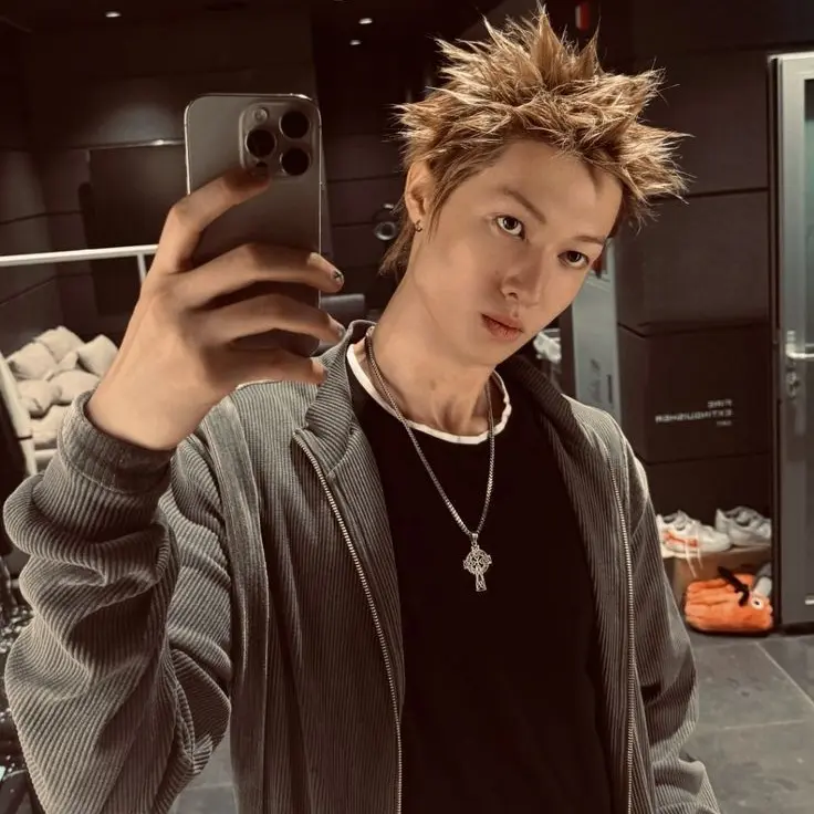 Hoonminki의 Martin Edwards (cortis)