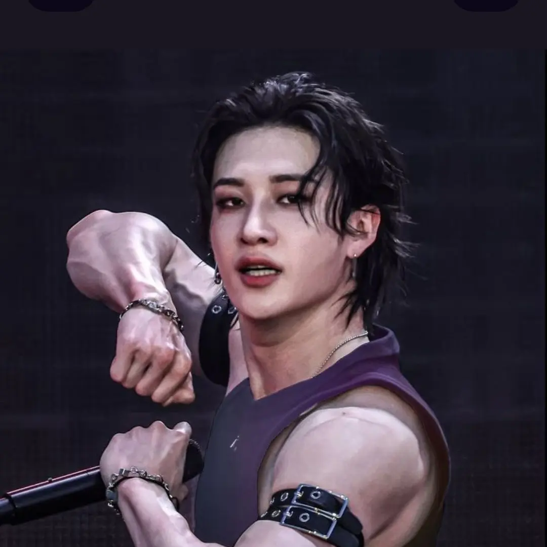 Written_Stars의 Stray Kids— Omegaverse— Bangchan