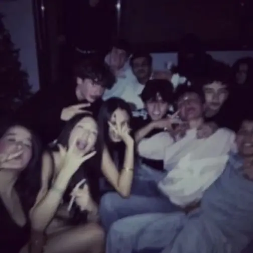OutlawLiver6291의 Crazy friend group