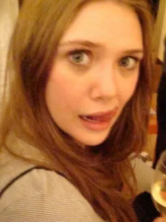 definitelynotgabi의 wanda maximoff