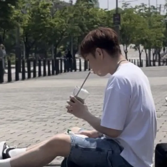Chungbaji의 이창섭
