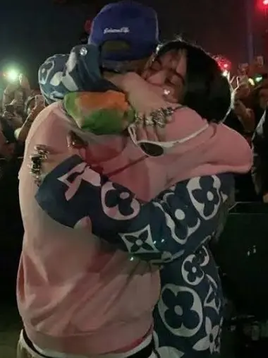Billie.eilish.fan의 Billie and Justin 2019 Coachella