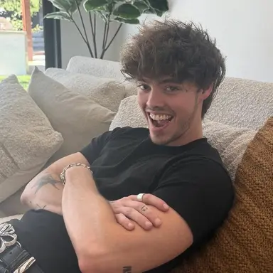 Profile image of Zach Herron