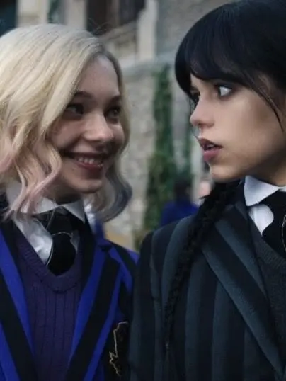 EclipseMorningstar의 Enid and Wednesday