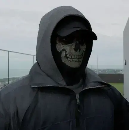 StrongQuilt3244의 Kestrel - Stepbrother