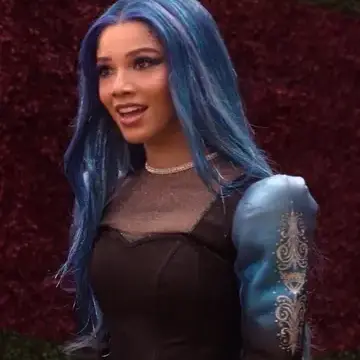 Profile image of Chloe Charming