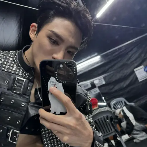 PinkTwer1559의 이제노