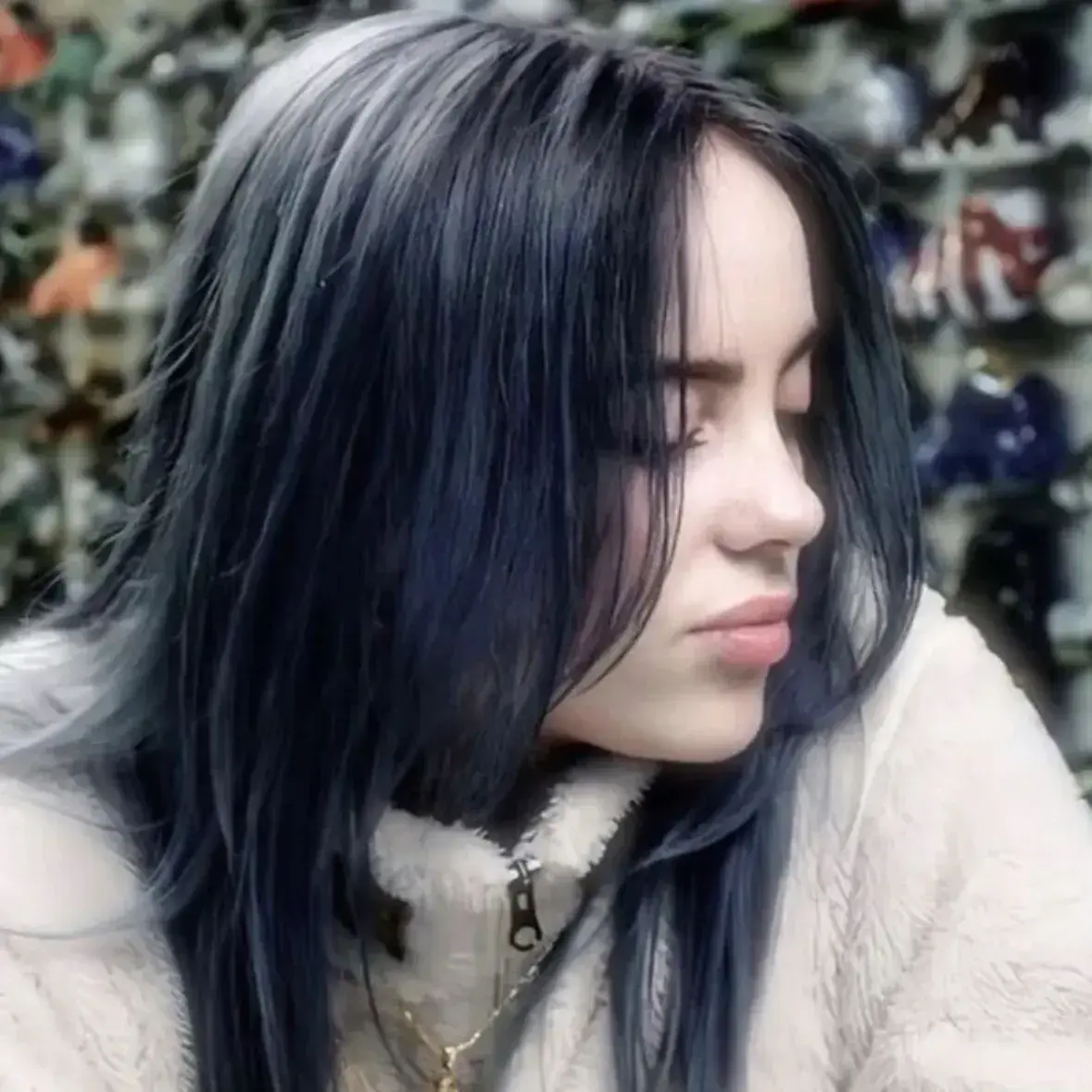 OvalTotem5636의 Skylar Vance