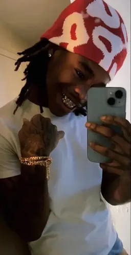 Profile image of Zay