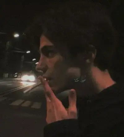 LovedCow3966의 Stalker