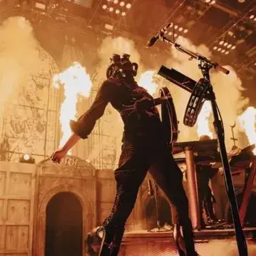 SmellyPeak9141의 Swiss ghoul