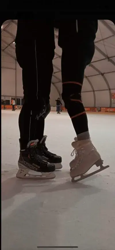 CosmicBear4573의 Ice skating