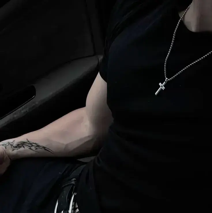 JustRobot5824의 Leo Vance