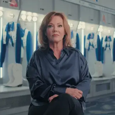 BlandCord6537의 Kelli Finglass