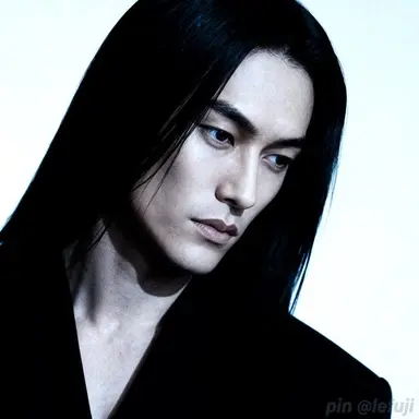 Profile image of Ren