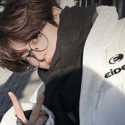 이백현