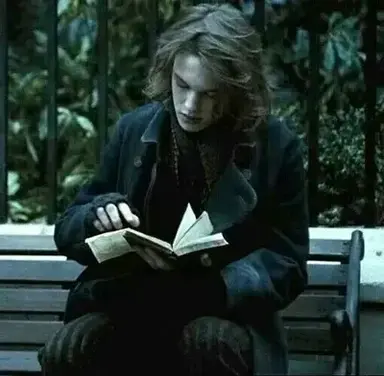 Profile image of Julian Vance