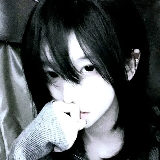 x.tr02의 류시윤