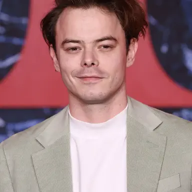 Profile image of Charlie Heaton