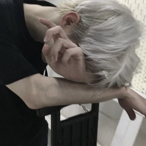 천시현