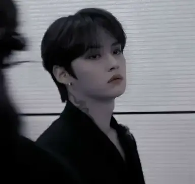 Profile image of Leeknow