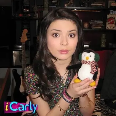 Profile image of Carly Shay