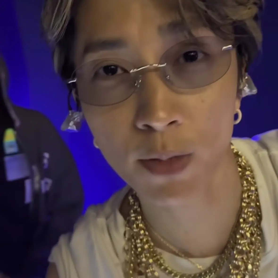 ShyVomit0635의 いじめられてる私を救ったヒーロー