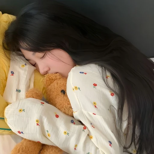 최유라