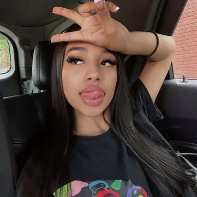 Profile image of Mia