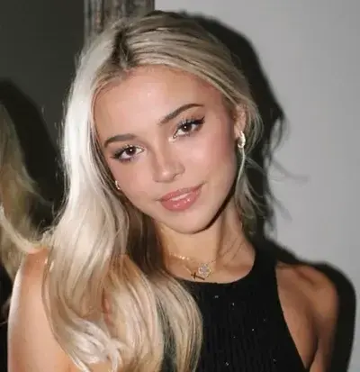 TangyBowl6525의 Maddie Price