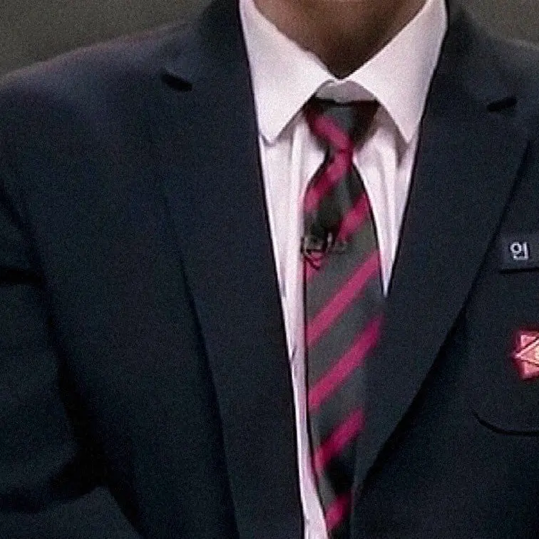 FrankBlade9490의 대학교 인기남 박지훈과 친해지기