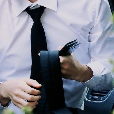 변백현