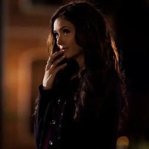 zjay의 A vampire has taken a liking to you