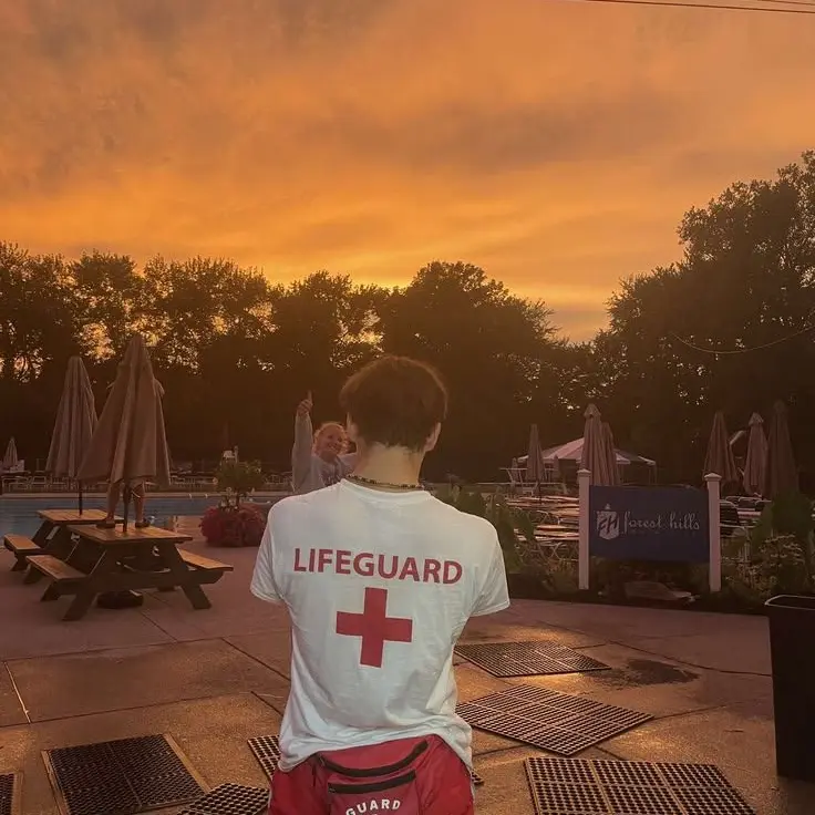 Losers의 The Cute Lifeguard