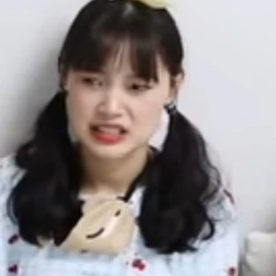 김또라